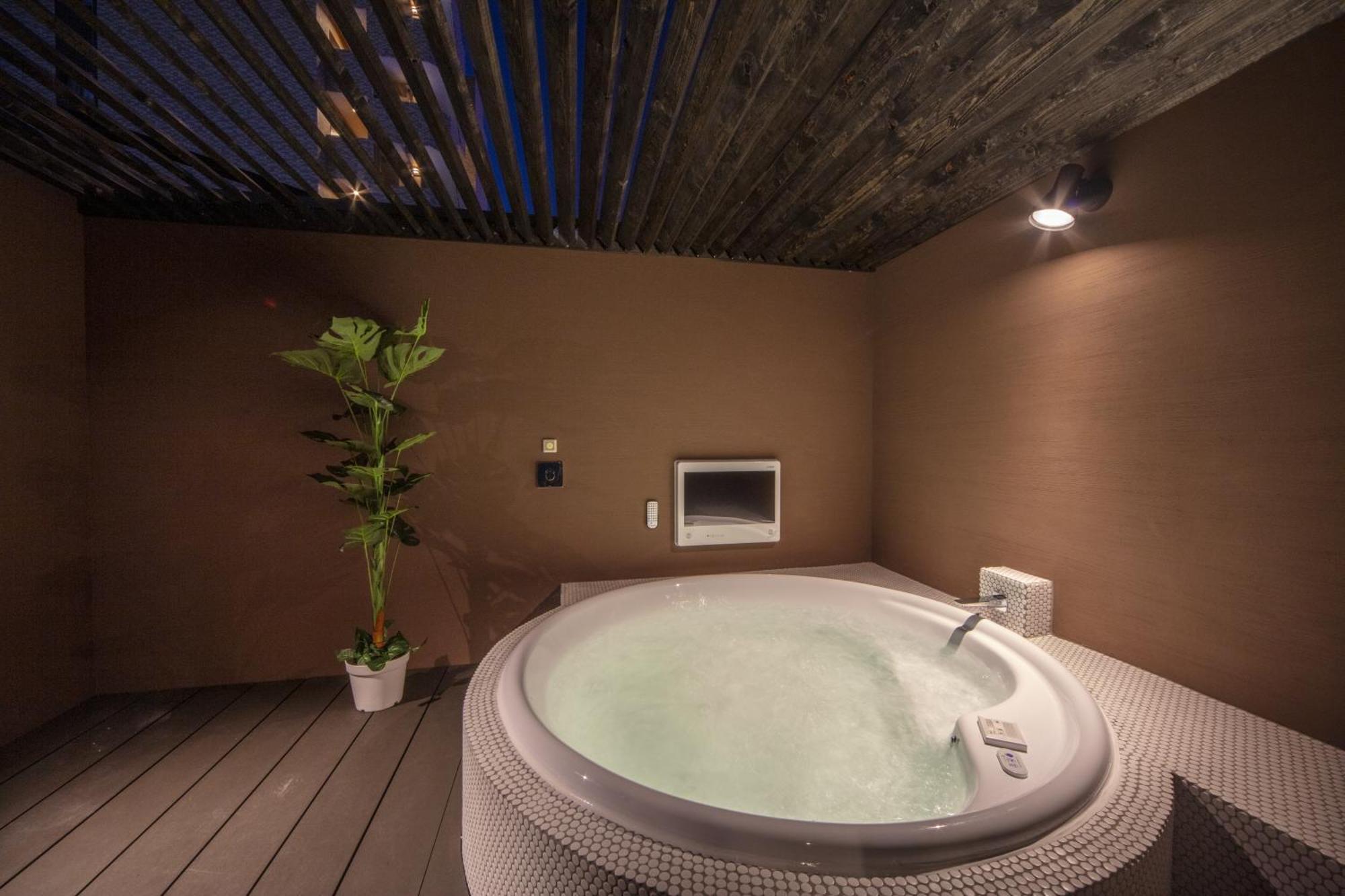 Noah Grande (Adults Only) Hotel Osaka Luaran gambar